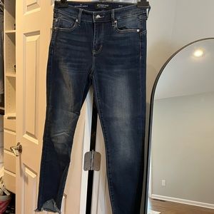 Liverpool hugger ankle jeans. Size 4/petite.